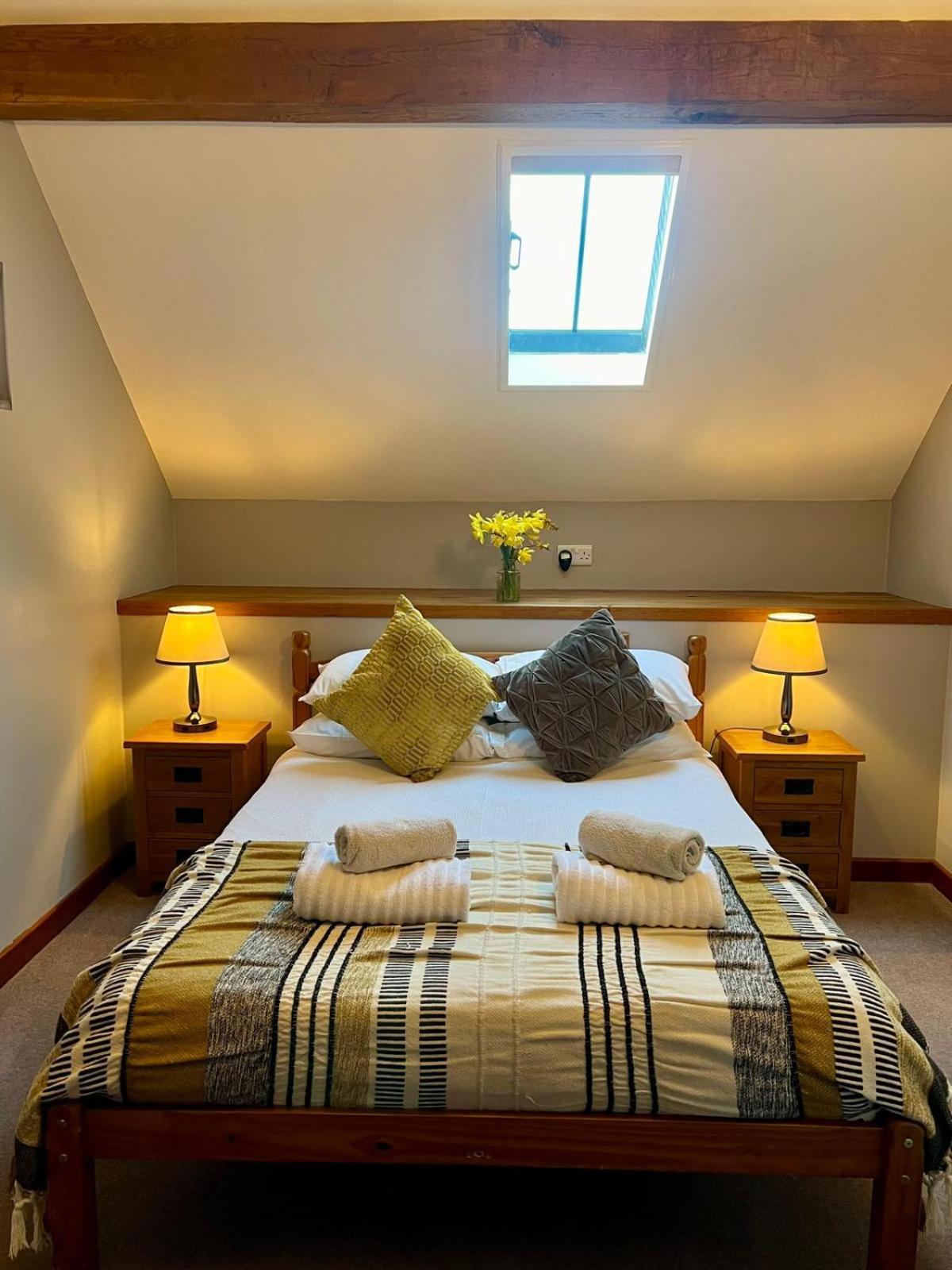 Dolgun Uchaf Historic B&B And Cottages In Snowdonia Dolgellau Buitenkant foto