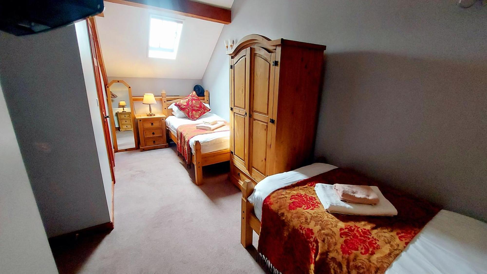 Dolgun Uchaf Historic B&B And Cottages In Snowdonia Dolgellau Buitenkant foto