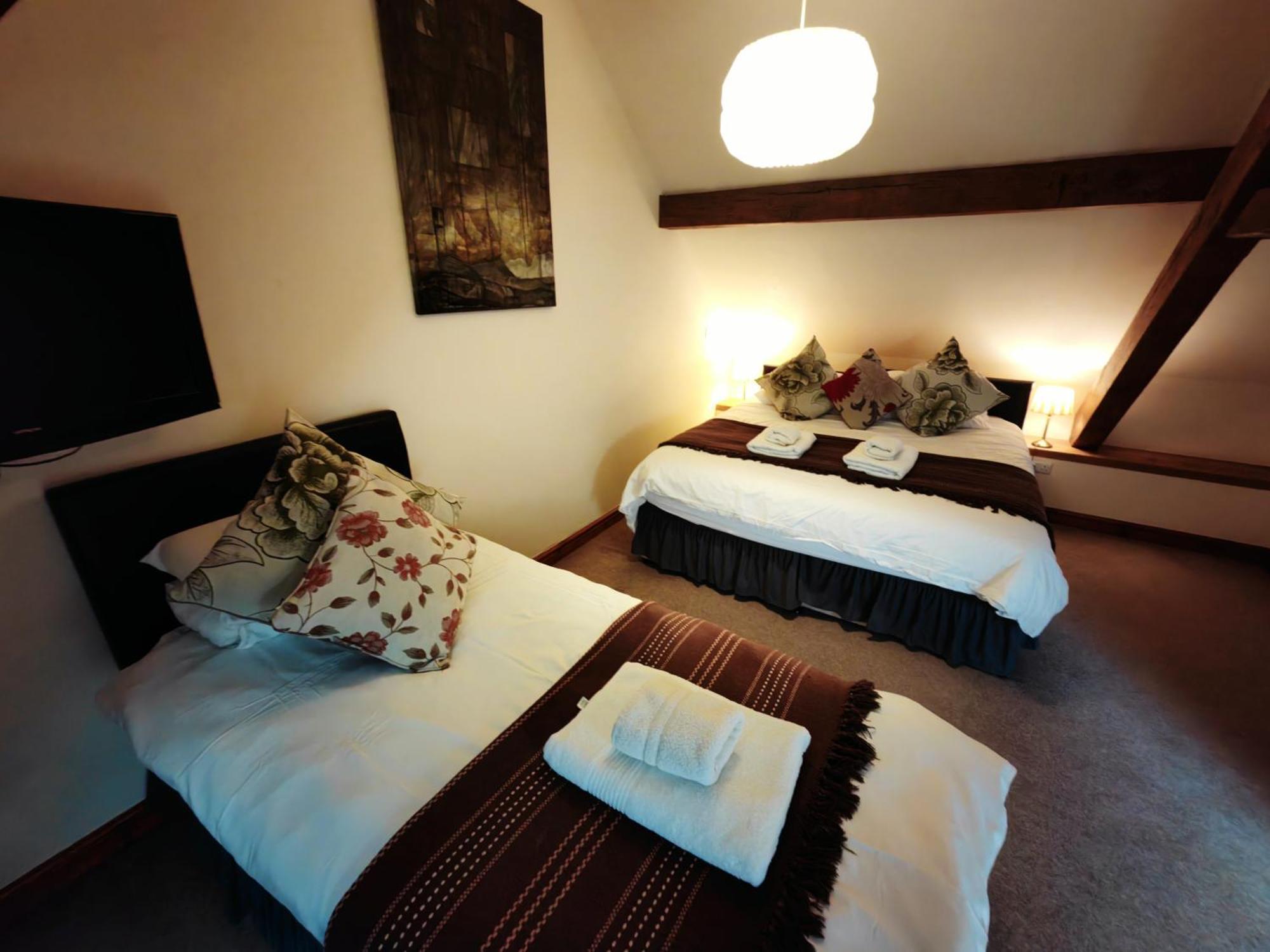 Dolgun Uchaf Historic B&B And Cottages In Snowdonia Dolgellau Buitenkant foto