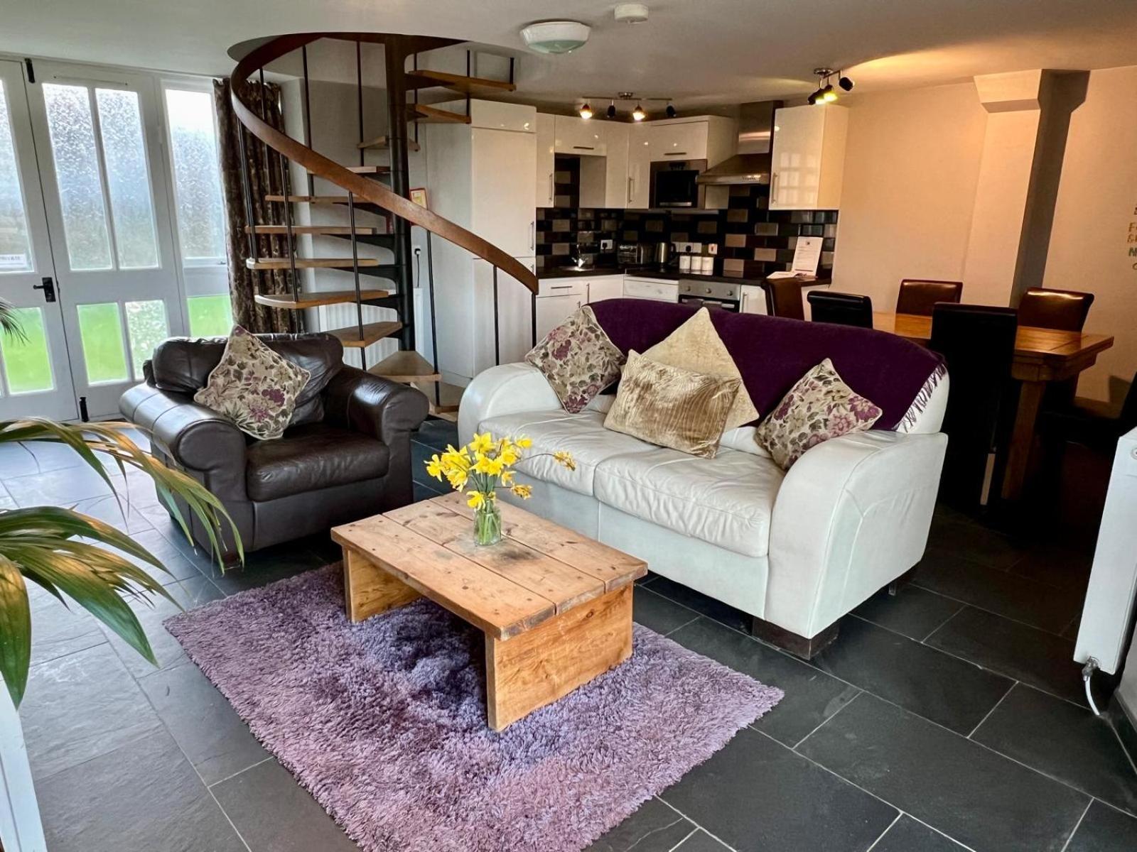 Dolgun Uchaf Historic B&B And Cottages In Snowdonia Dolgellau Buitenkant foto