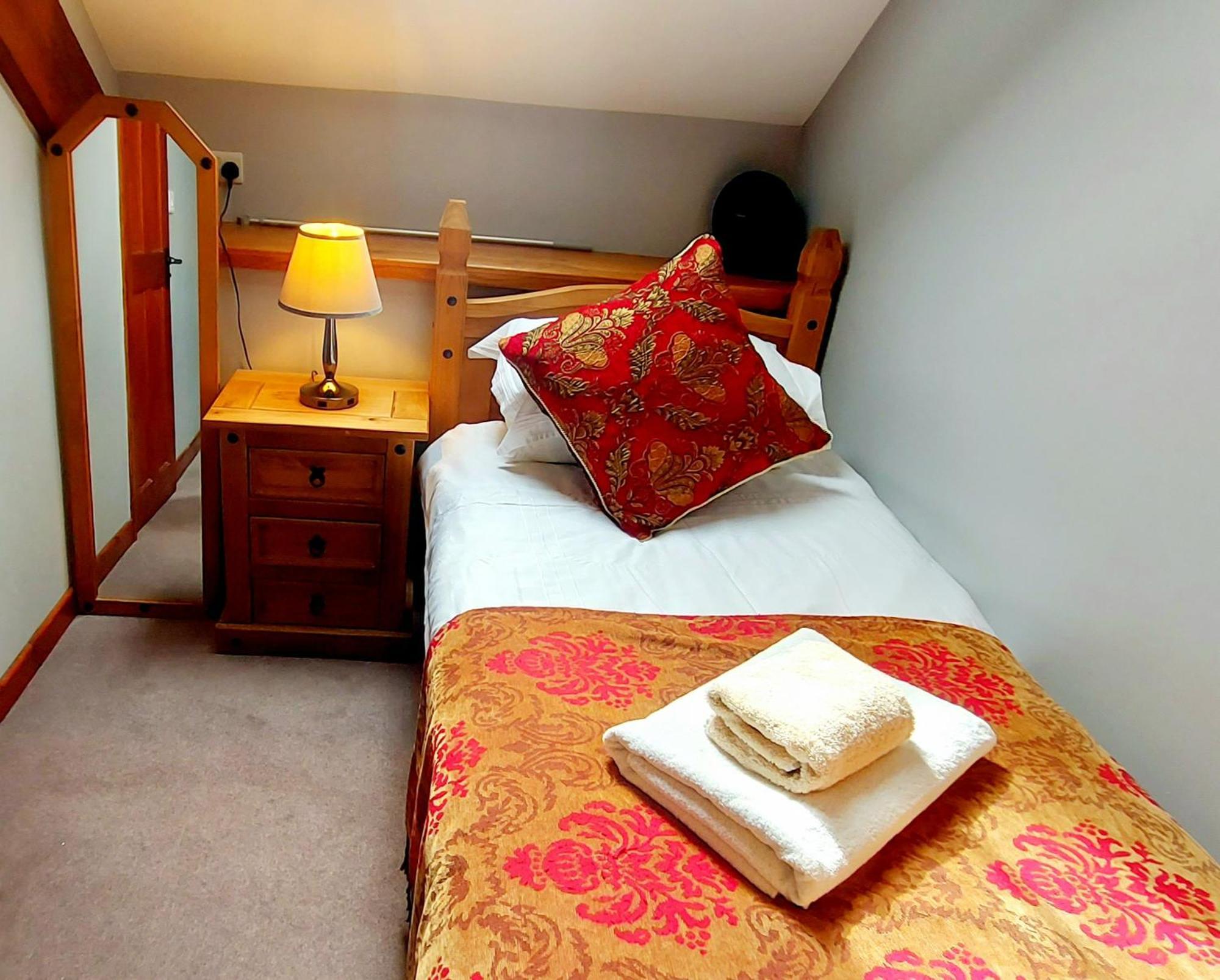 Dolgun Uchaf Historic B&B And Cottages In Snowdonia Dolgellau Buitenkant foto