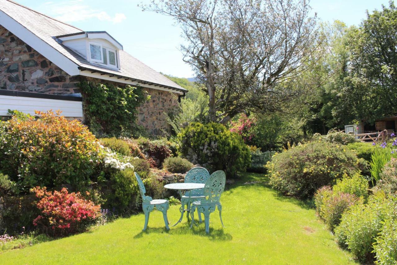 Dolgun Uchaf Historic B&B And Cottages In Snowdonia Dolgellau Buitenkant foto